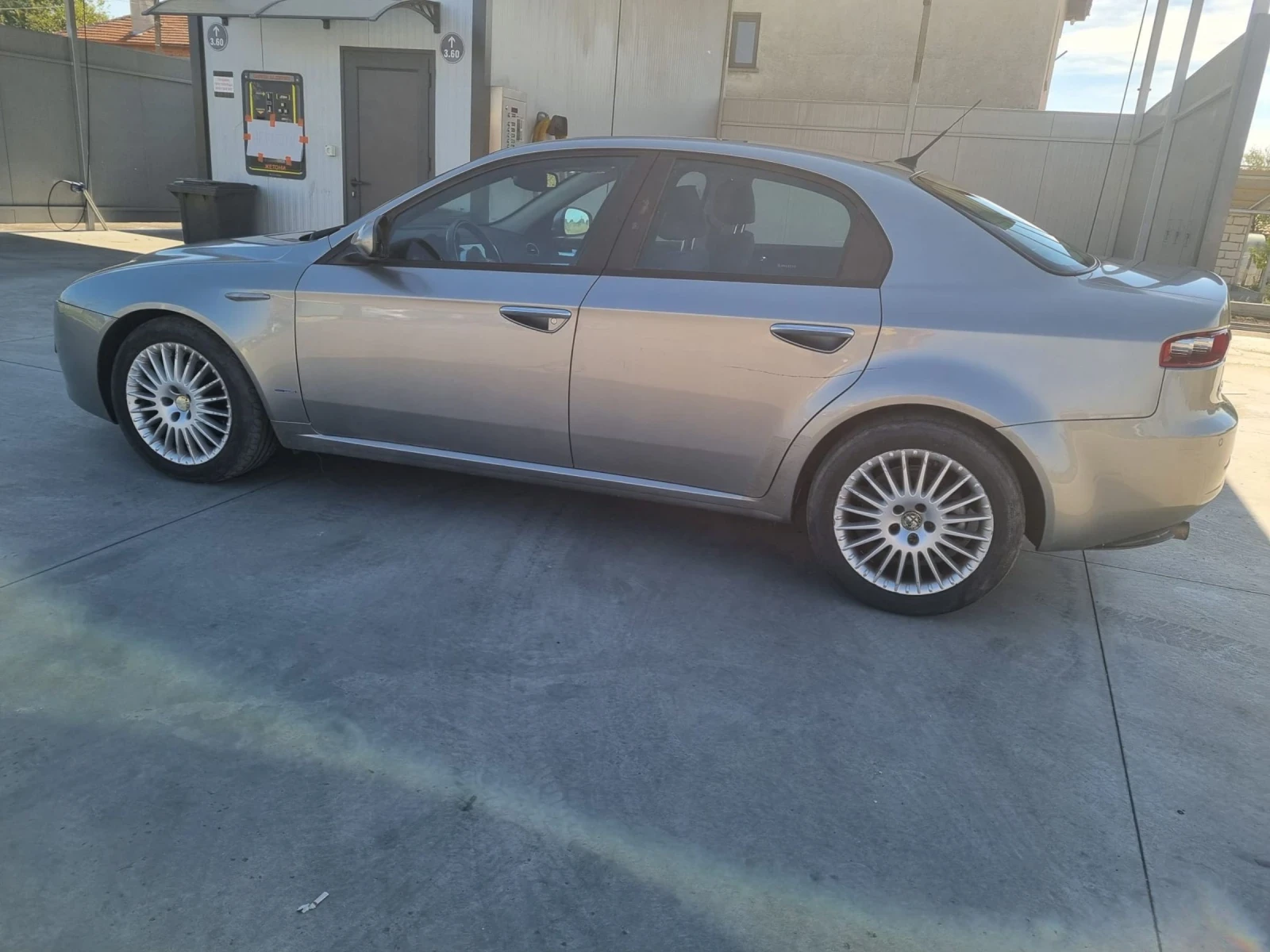 Alfa Romeo 159 Lux, снимка 8 - Автомобили и джипове - 56454670