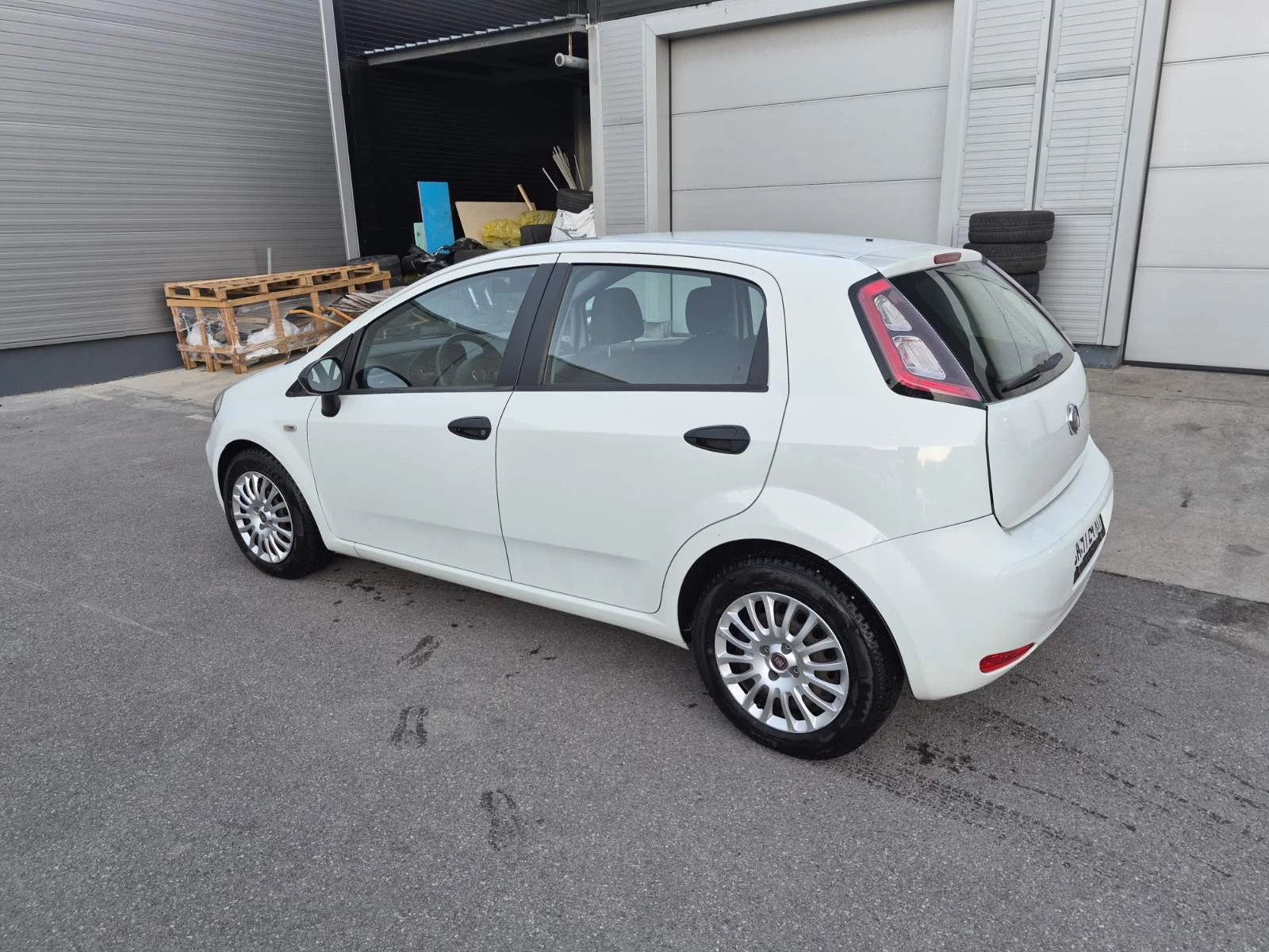 Fiat Punto, снимка 5 - Автомобили и джипове - 56632756