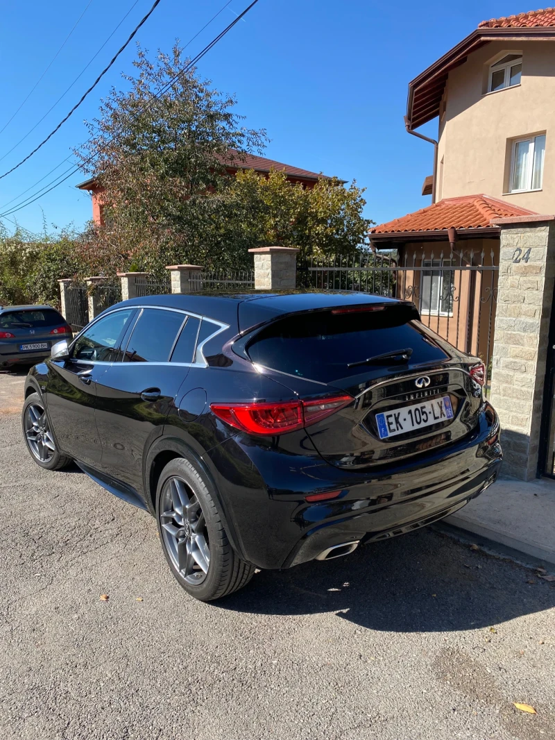 Infiniti Q30 Premium AWD, снимка 9 - Автомобили и джипове - 47649046