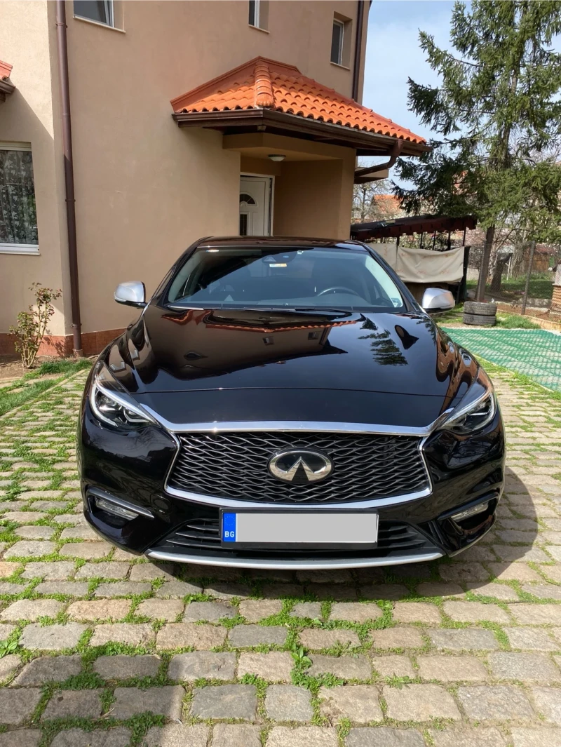 Infiniti Q30 Premium AWD, снимка 2 - Автомобили и джипове - 47649046