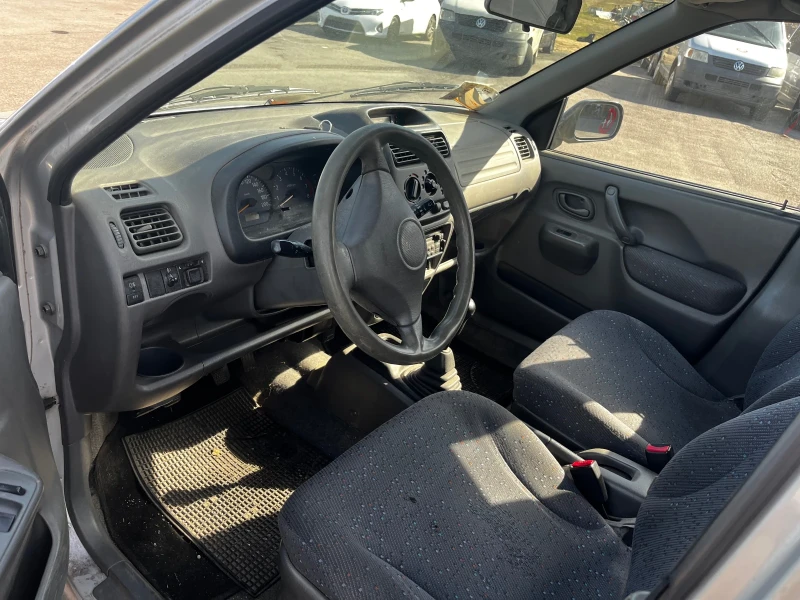 Suzuki Ignis 1.3 i 4x4, снимка 5 - Автомобили и джипове - 48802759