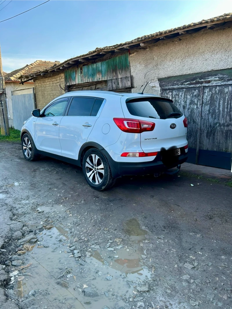 Kia Sportage, снимка 3 - Автомобили и джипове - 48906830