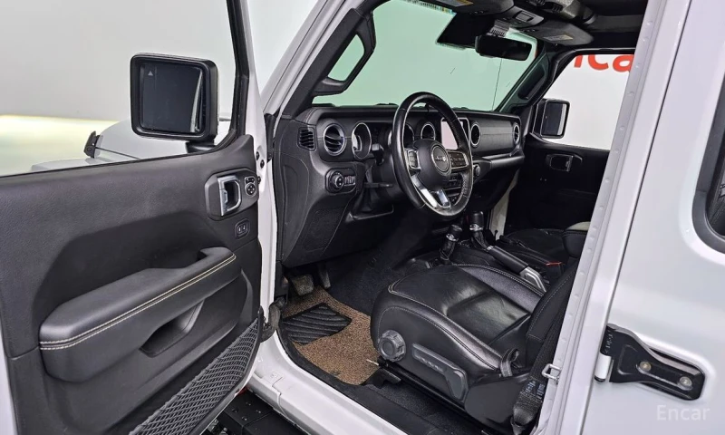 Jeep Wrangler, снимка 11 - Автомобили и джипове - 52819472