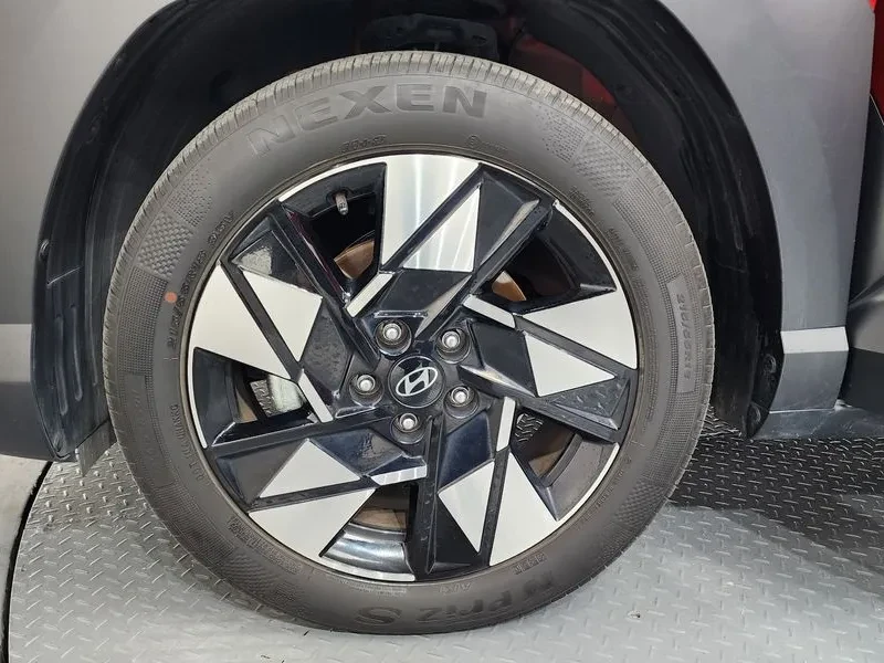Hyundai Kona 1.6 Turbo 2Wd Premium, снимка 5 - Автомобили и джипове - 54834488