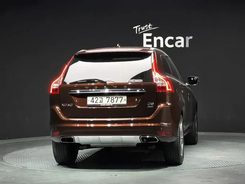 Volvo XC60 D5 Awd 1St Generation, снимка 4 - Автомобили и джипове - 55948980