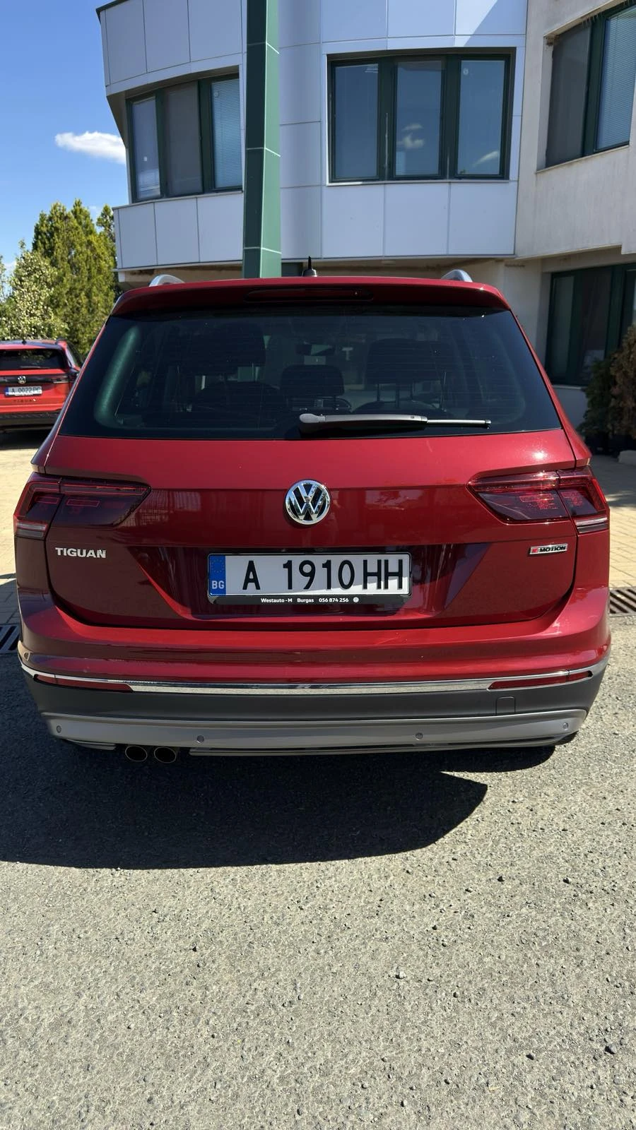 VW Tiguan Highline 2.0 TSI 4Motion BMT - изображение 4