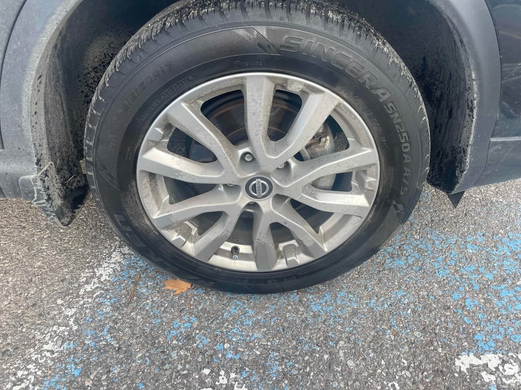 Nissan Rogue * S * CARFAX *    | Mobile.bg   7