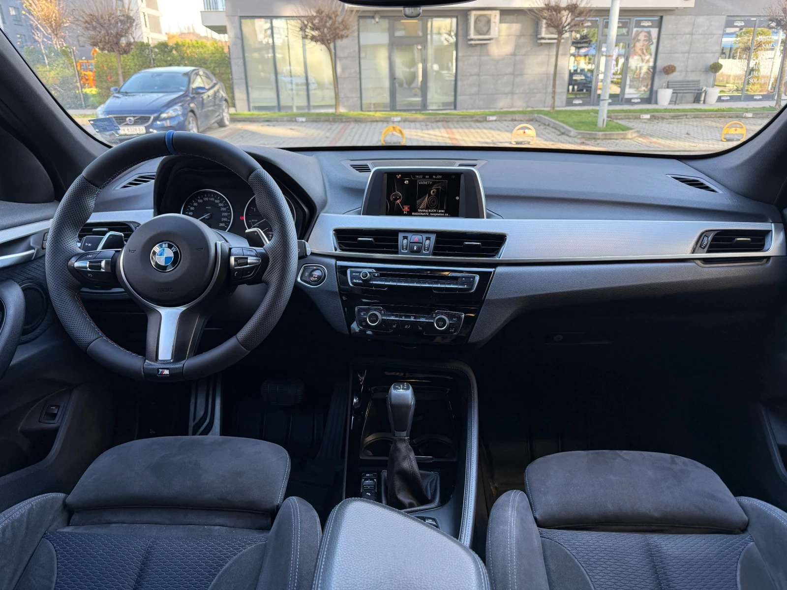 BMW X1 M пакет, Х drive, бяла перла - изображение 9