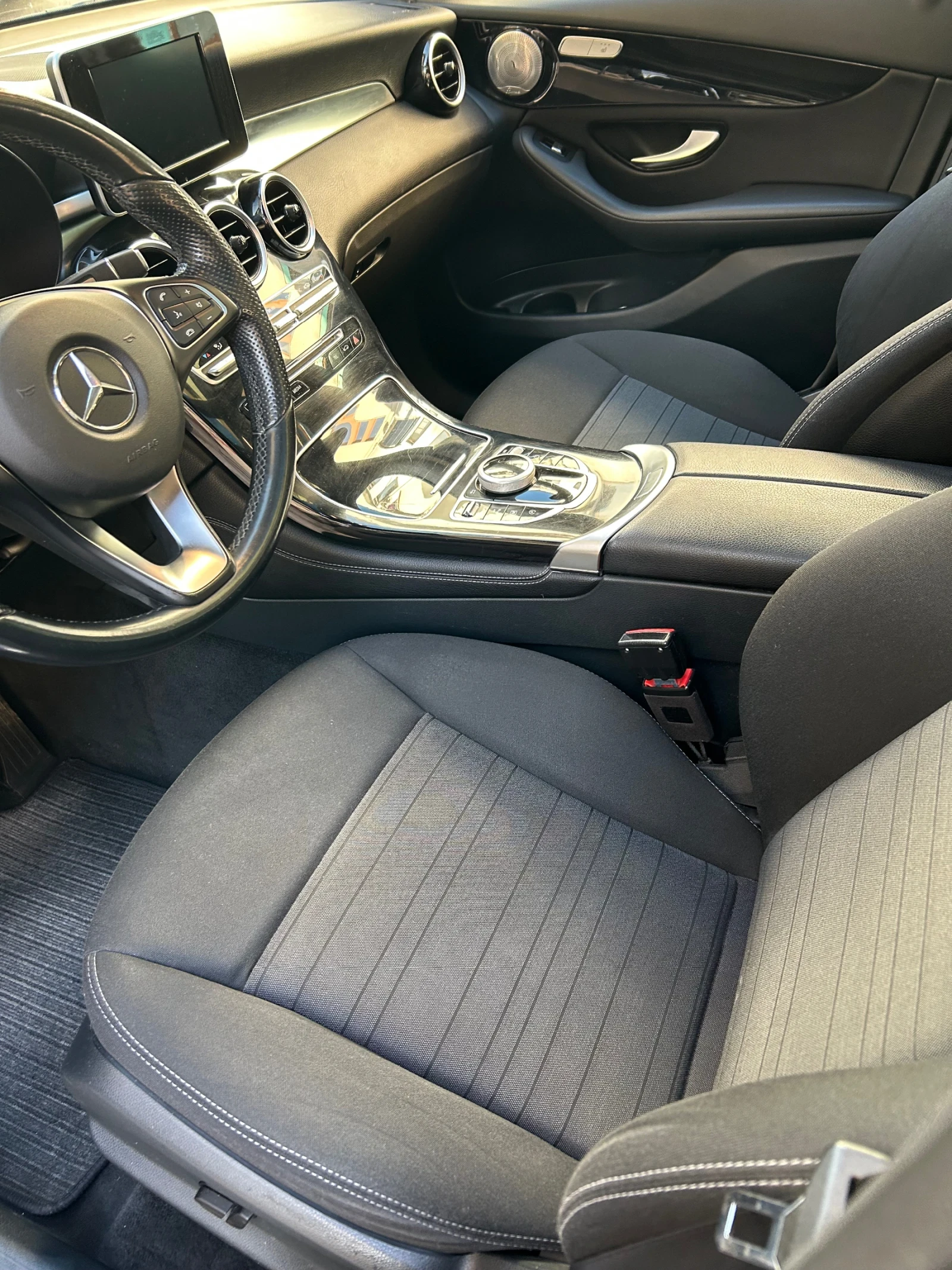 Mercedes-Benz GLC 220d 4Matic 9G - изображение 6