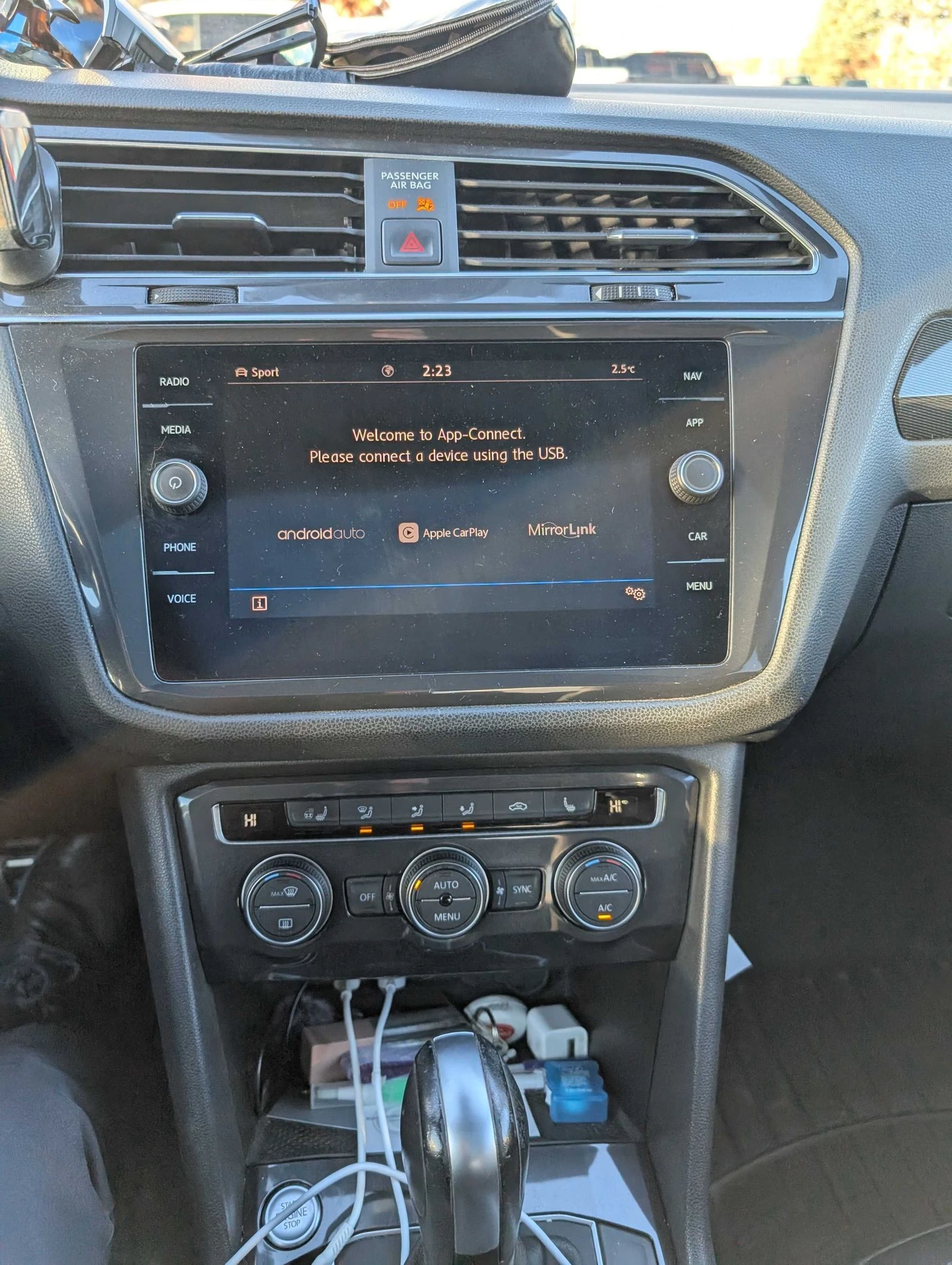 VW Tiguan Highline CARFAX    | Mobile.bg   8