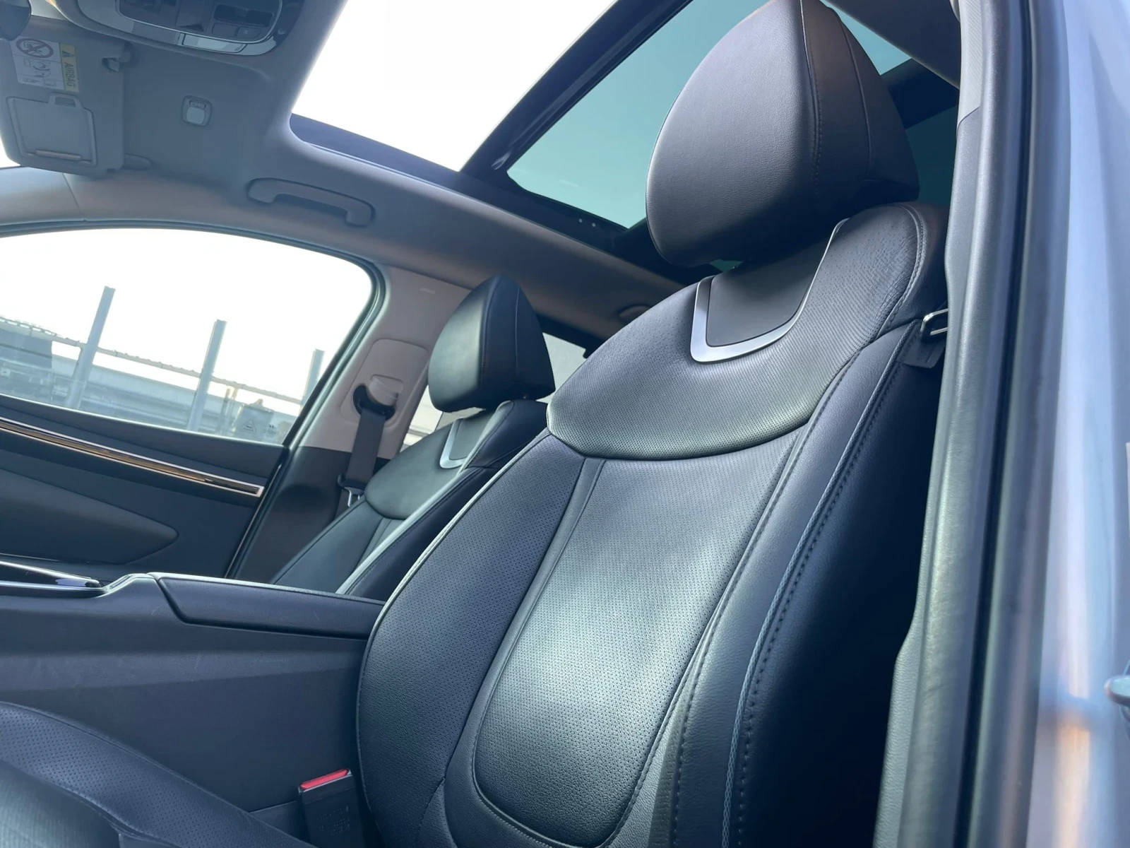 Hyundai Tucson PHEV/ 4WD/ ГАРАНЦИЯ, снимка 13 - Автомобили и джипове - 54375131