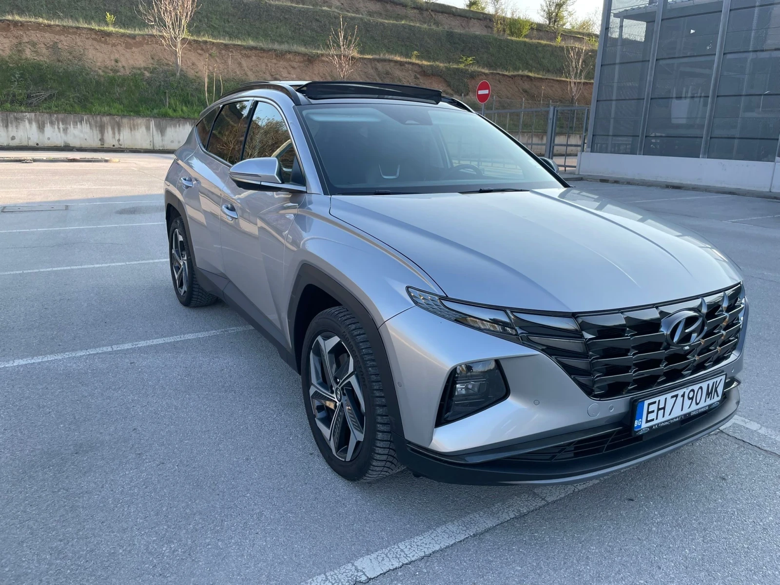 Hyundai Tucson PHEV/ 4WD/ ГАРАНЦИЯ, снимка 7 - Автомобили и джипове - 54375131