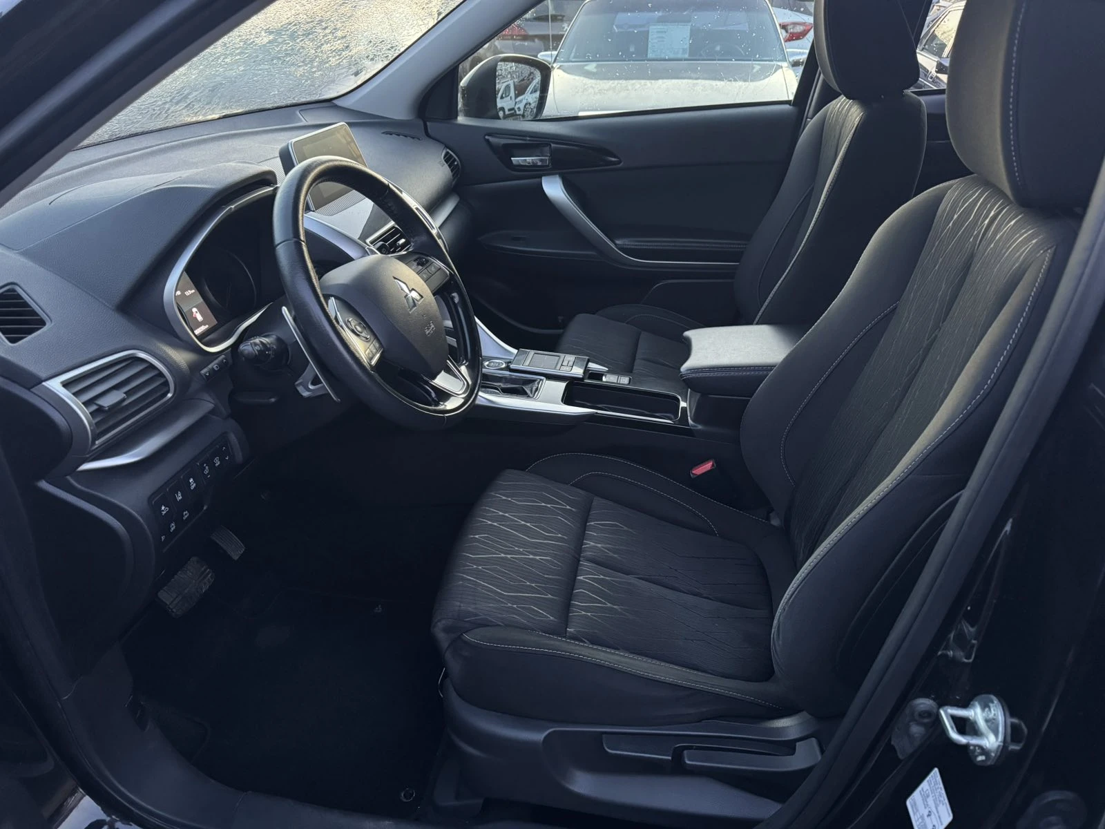 Mitsubishi Eclipse Cross 1.5T Sty4WD, 163 �.� | Mobile.bg � ����������� 11