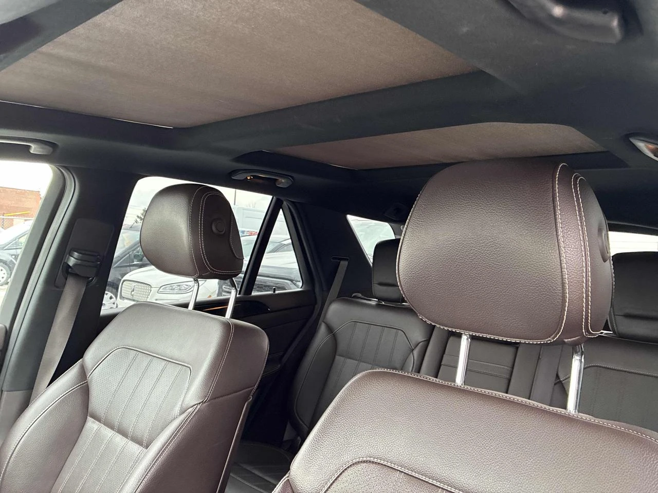 Mercedes-Benz GLE 350 BlueTech* 360* Distronic* AMG pack* Въздушно, снимка 10 - Автомобили и джипове - 53903851