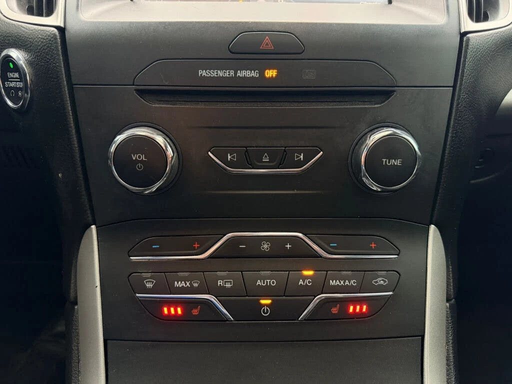 Ford Edge SEL* AWD* АвтоКредит* (ЦЕНА ДО БГ), снимка 15 - Автомобили и джипове - 54226866