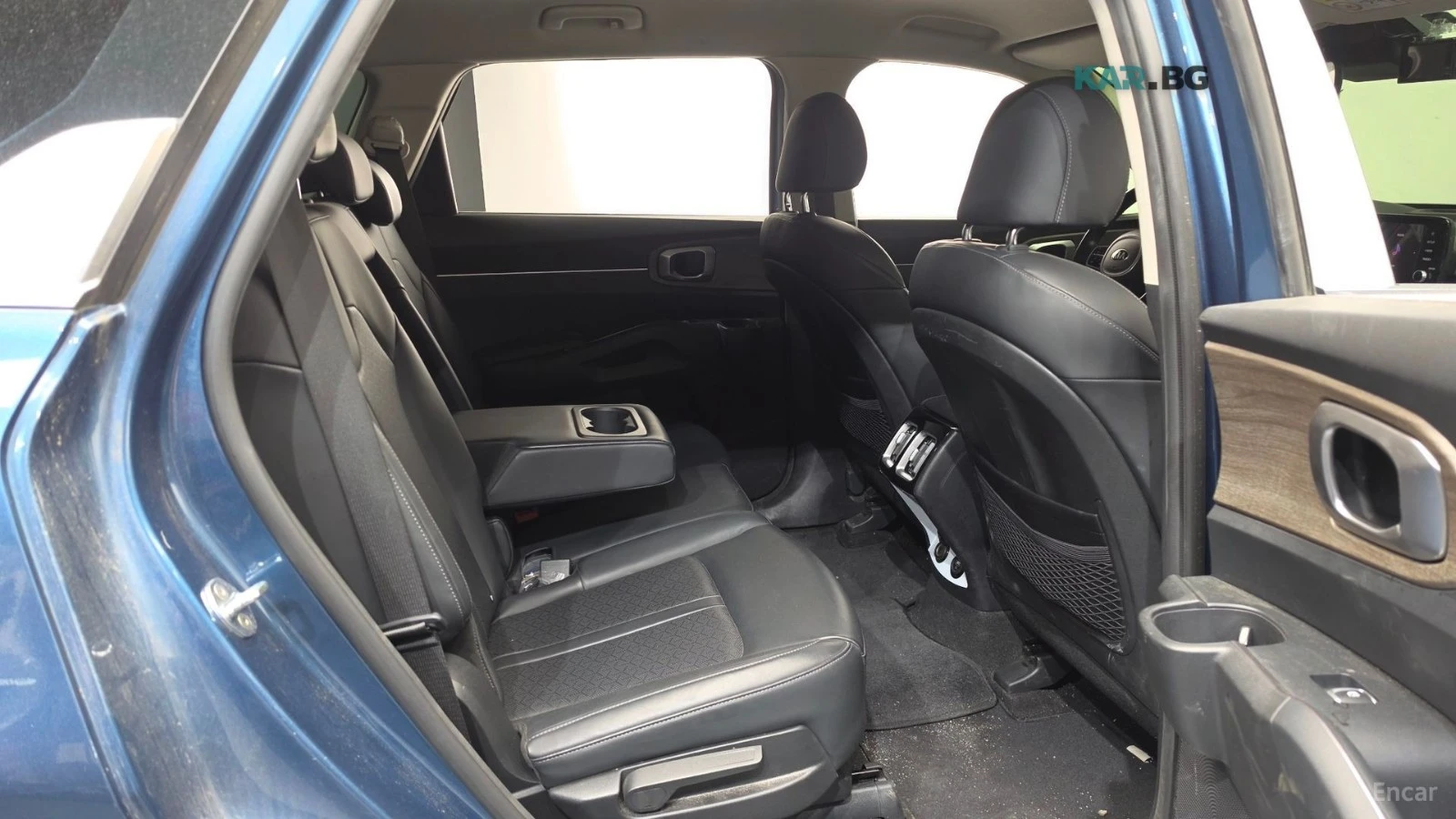 Kia Sorento TRENDY* 2.2D* КАМЕРА* KEYLESS* ПОДГРЕВ* , снимка 10 - Автомобили и джипове - 54754327