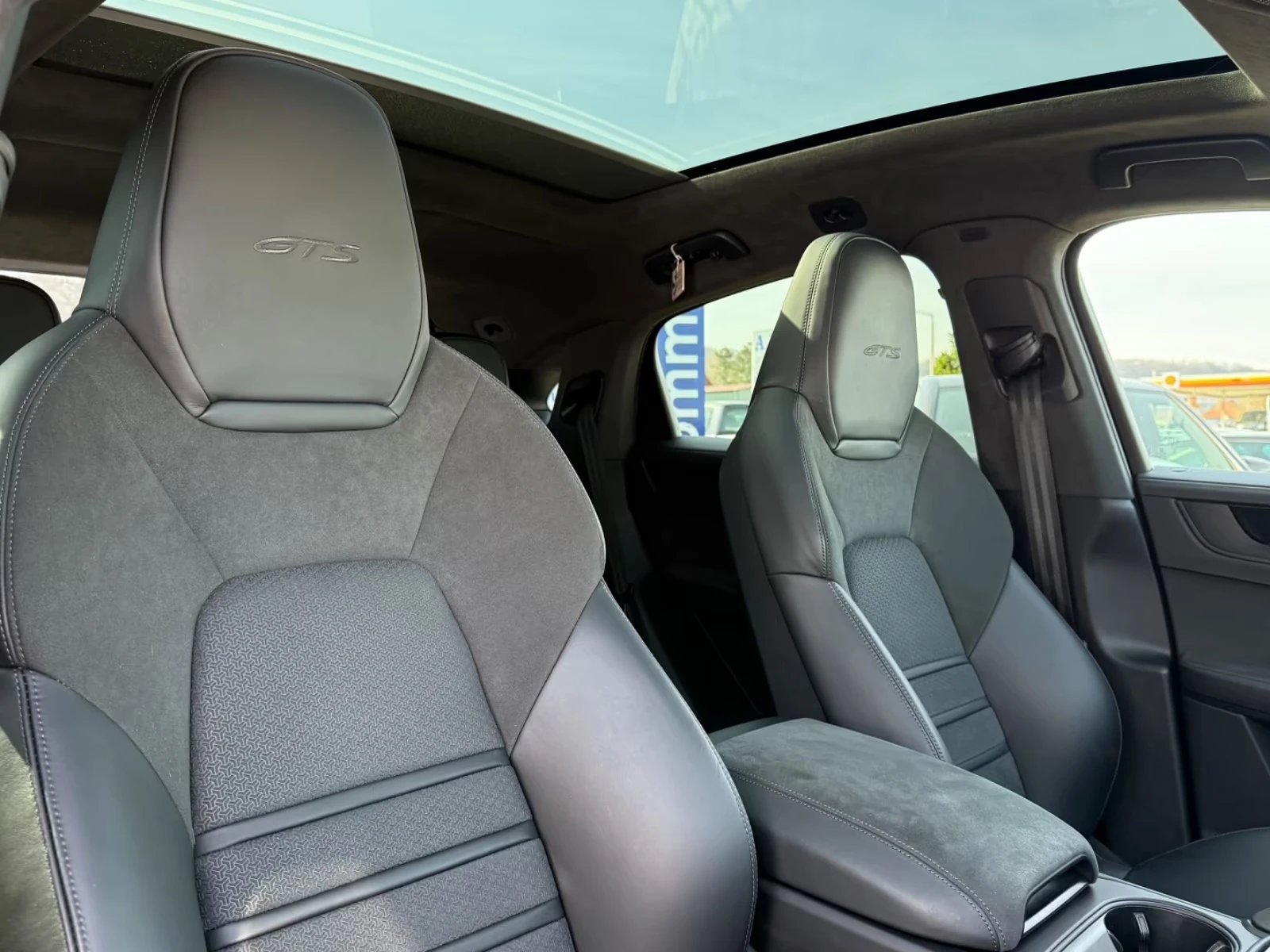 Porsche Cayenne GTS / COUPE / BOSE / SPORT DESIGN / ALCANTARA/ 360, снимка 13 - Автомобили и джипове - 54868001