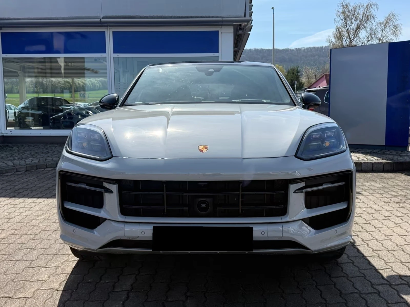 Porsche Cayenne GTS / COUPE / BOSE / SPORT DESIGN / ALCANTARA/ 360, снимка 2 - Автомобили и джипове - 54868001