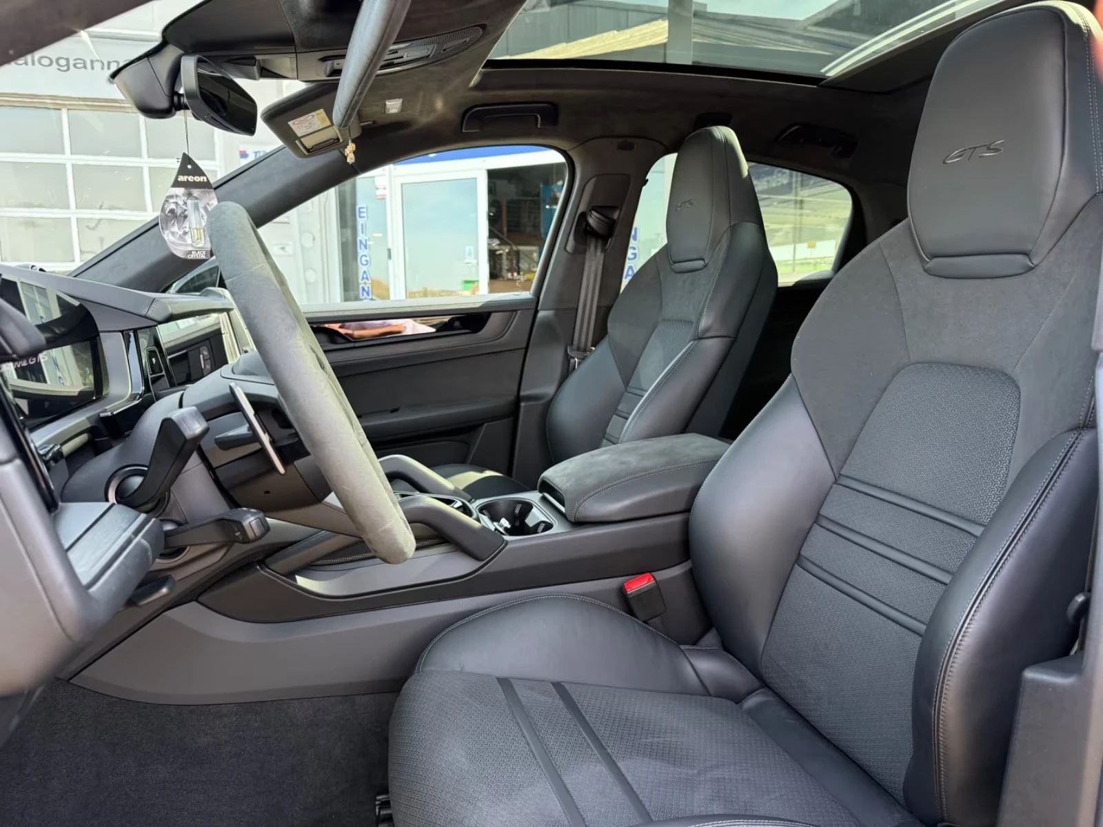 Porsche Cayenne GTS / COUPE / BOSE / SPORT DESIGN / ALCANTARA/ 360, снимка 8 - Автомобили и джипове - 54868001