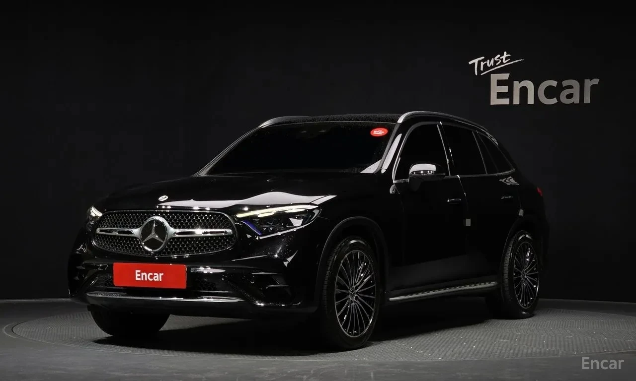 Mercedes-Benz GLC 300 * 360 * DISTRONIC *  AвтоКредит * (ЦЕНА ДО БГ)