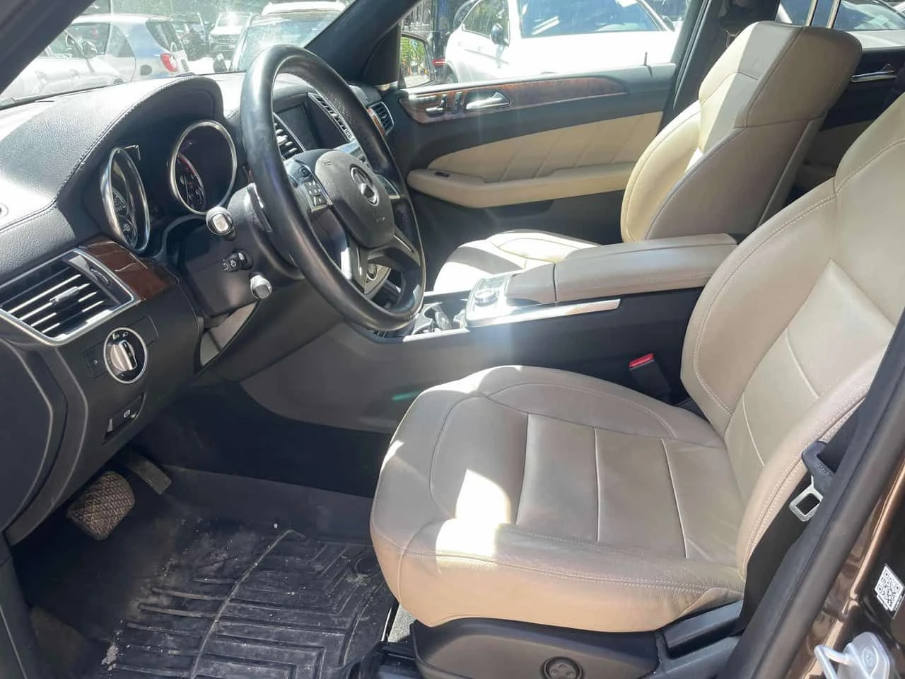 Mercedes-Benz GL * 350 BlueTEC * CARFAX * ОПЦИЯ ЗА ФИНАНСИРАНЕ , снимка 12 - Автомобили и джипове - 55468316