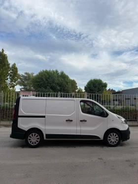     Renault Trafic * * 