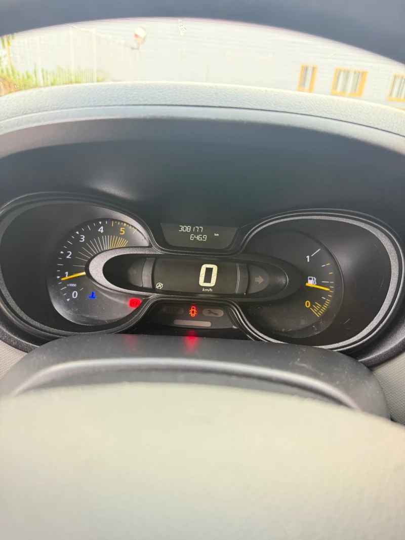 Renault Trafic НАВИ* ПАРКТРОНИК* , снимка 11 - Бусове и автобуси - 52713503