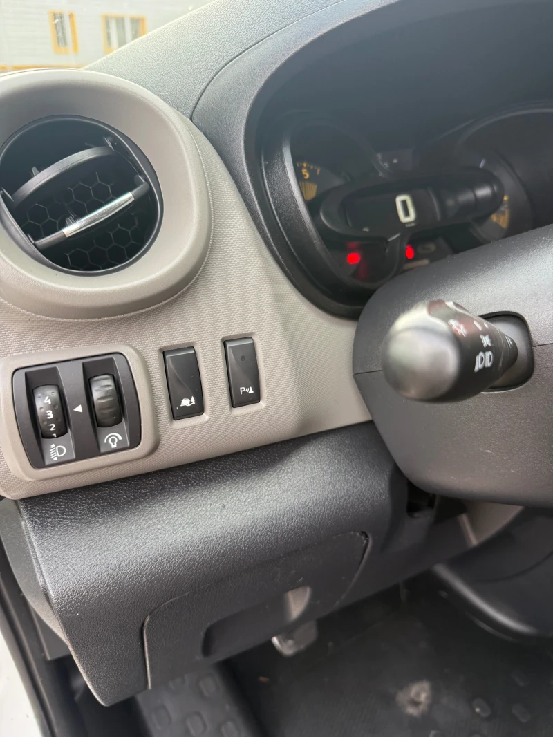 Renault Trafic НАВИ* ПАРКТРОНИК* , снимка 13 - Бусове и автобуси - 52713503