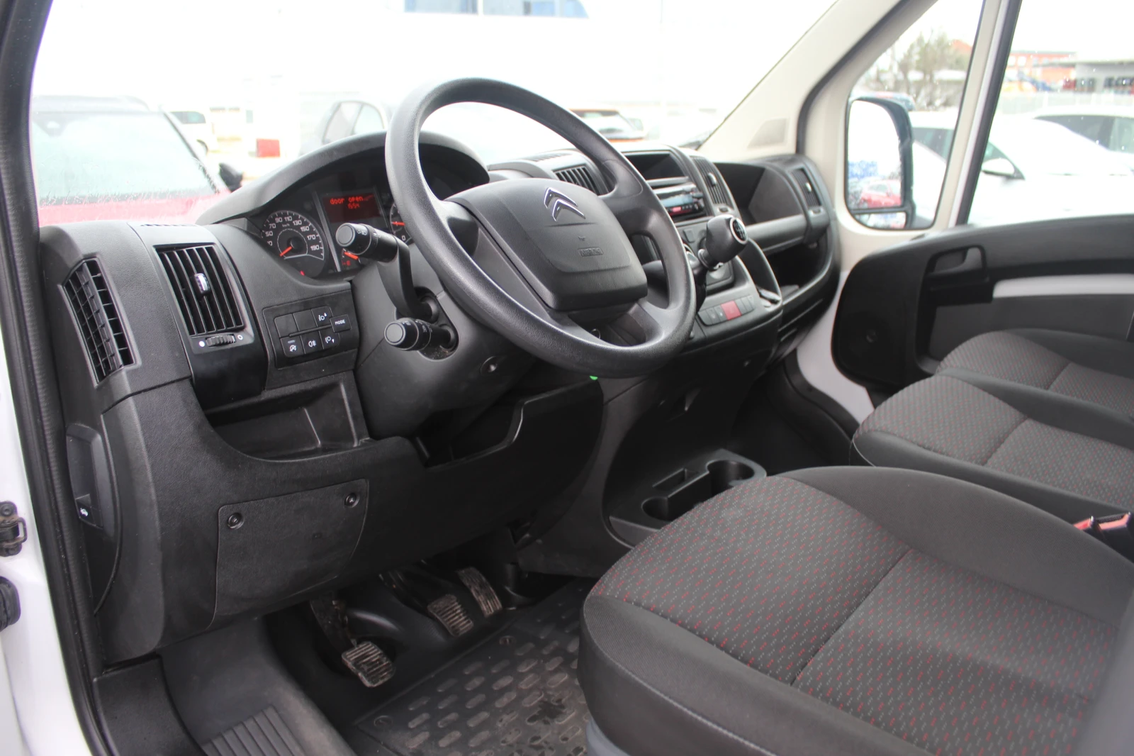Citroen Jumper L3H2 2.2 BlueHDI 120 BVM6 S&S E6.3/2206195 - изображение 5