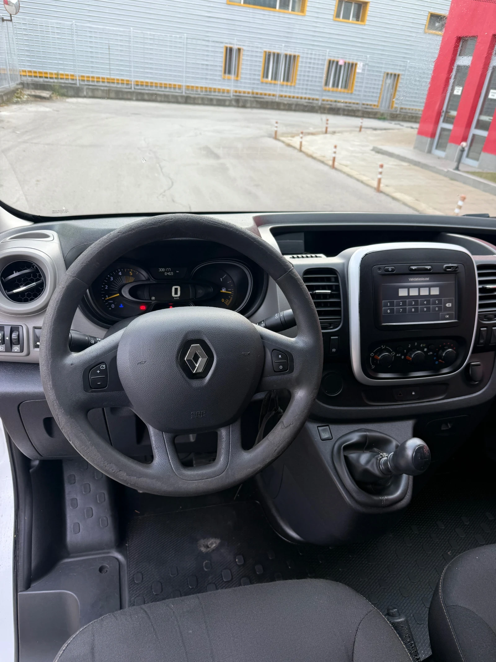 Renault Trafic ����* ����������*  | Mobile.bg � ����������� 12