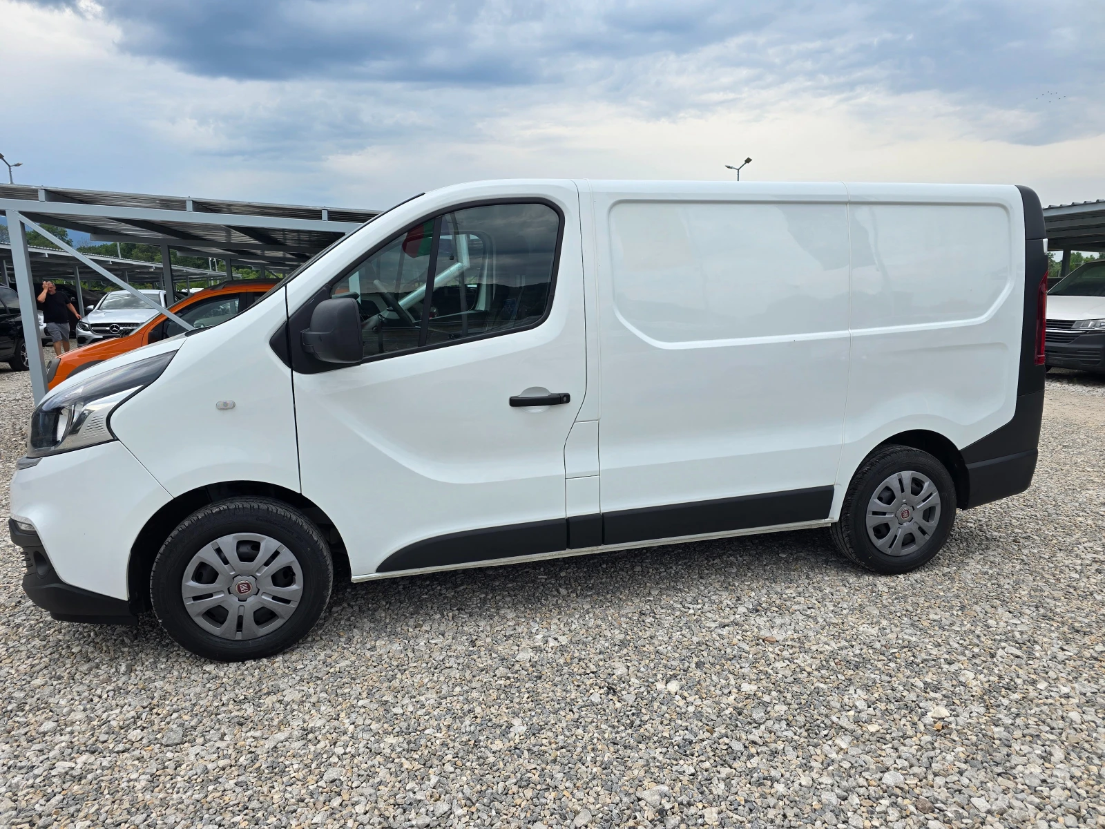 Fiat Talento 2.0M-JET 120кс ! ! РЕАЛНИ КИЛОМЕТРИ ! ! КЛИМАТИК, снимка 2 - Бусове и автобуси - 55256721
