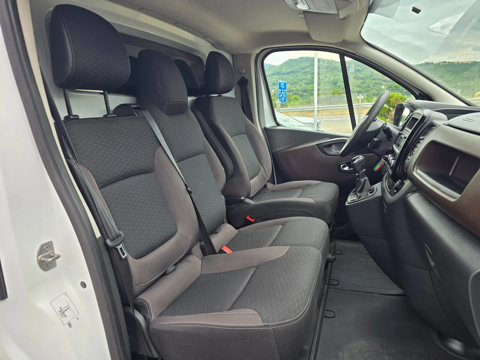 Fiat Talento 2.0M-JET 120кс ! ! РЕАЛНИ КИЛОМЕТРИ ! ! КЛИМАТИК, снимка 13 - Бусове и автобуси - 55256721