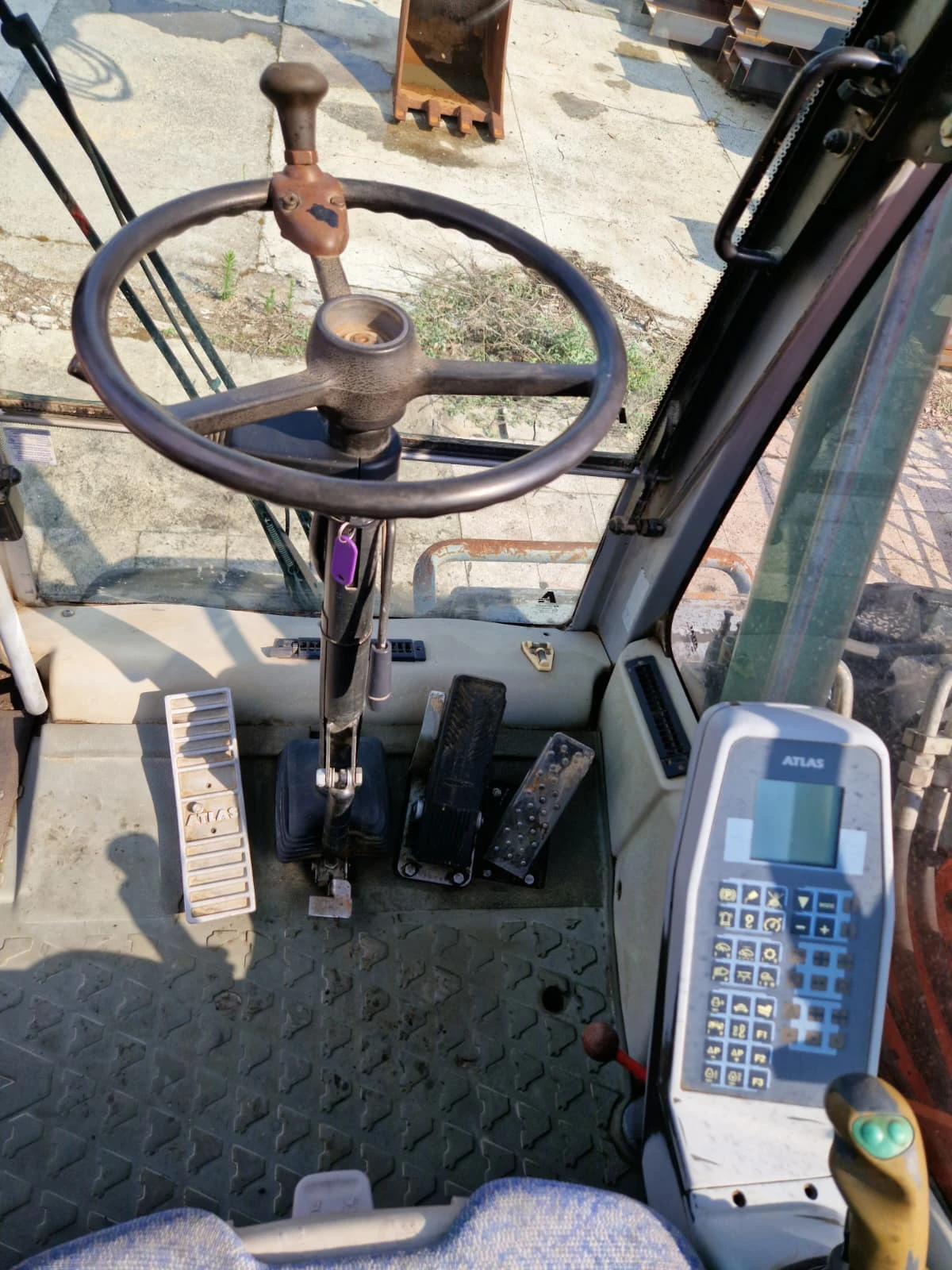  Atlas 1605M | Mobile.bg   15