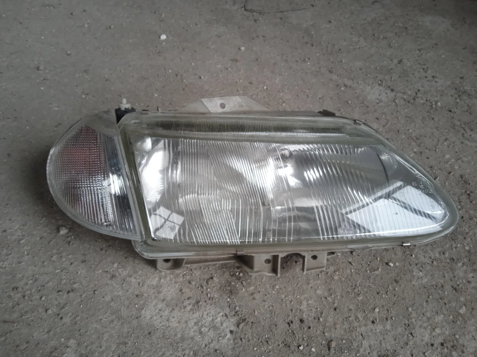 ������ | Mobile.bg � ����������� 13