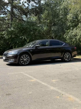 Skoda Superb Lauren & Klement 4х4 N1 , снимка 4