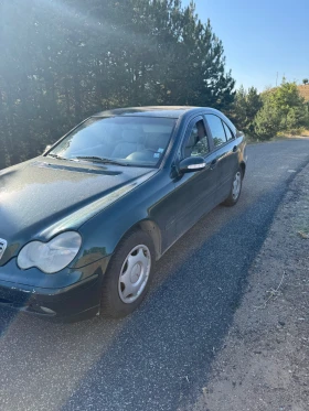 Mercedes-Benz C 220, снимка 2