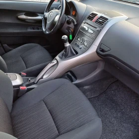 Обява за продажба на Toyota Auris 1.4 климатроник ~7 999 лв. - изображение 2