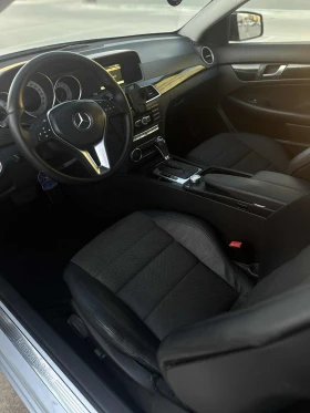 Mercedes-Benz C 220, снимка 10