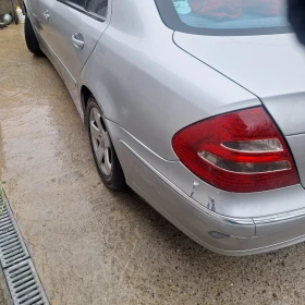Mercedes-Benz E 270 2.7, снимка 8