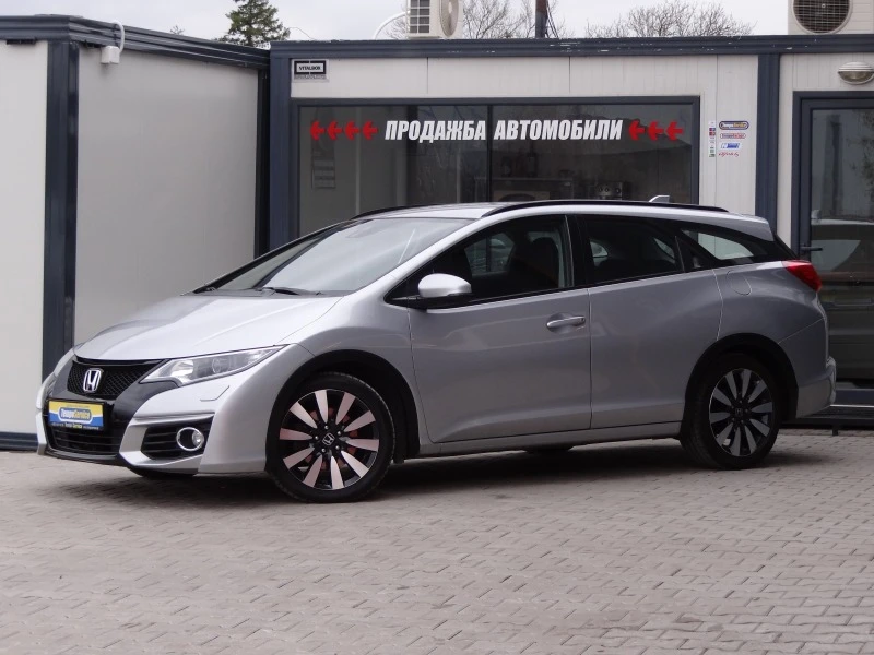 Honda Civic Tourer 1.6 i-dtec / NAVI / CAMERA / LED /Euro-6B/, снимка 2 - Автомобили и джипове - 44765851