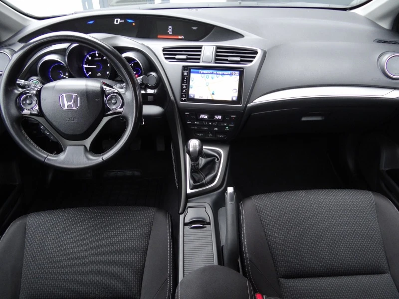 Honda Civic Tourer 1.6 i-dtec / NAVI / CAMERA / LED /Euro-6B/, снимка 9 - Автомобили и джипове - 44765851