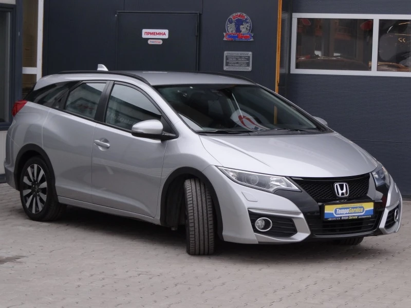 Honda Civic Tourer 1.6 i-dtec / NAVI / CAMERA / LED /Euro-6B/, снимка 6 - Автомобили и джипове - 44765851