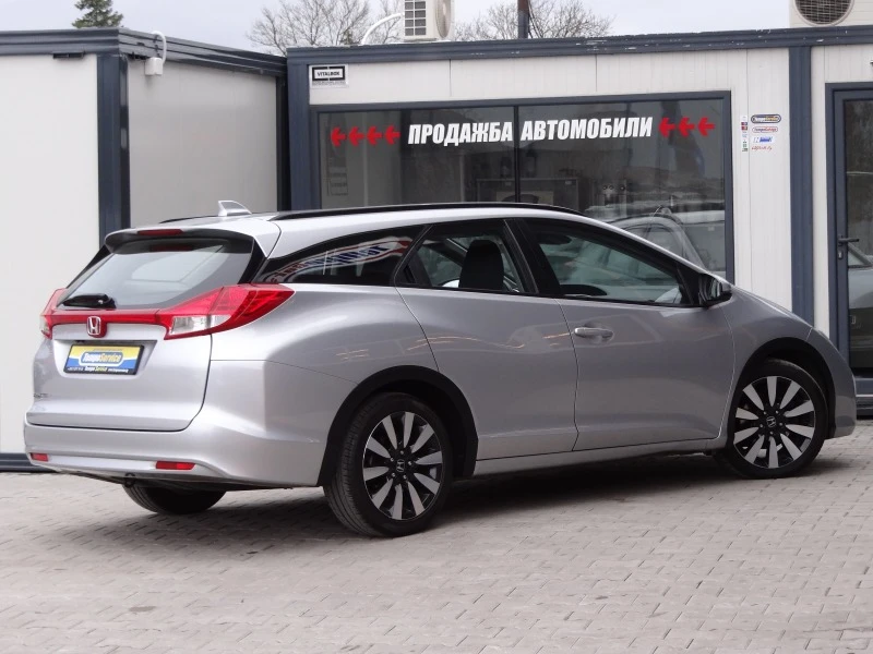 Honda Civic Tourer 1.6 i-dtec / NAVI / CAMERA / LED /Euro-6B/, снимка 5 - Автомобили и джипове - 44765851