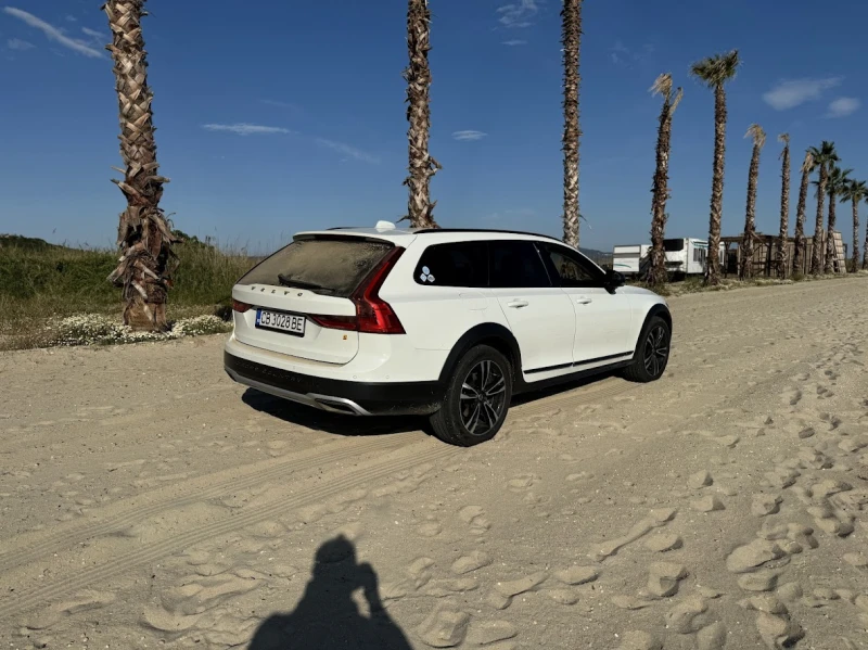 Volvo V90 Cross Country, снимка 3 - Автомобили и джипове - 49218868