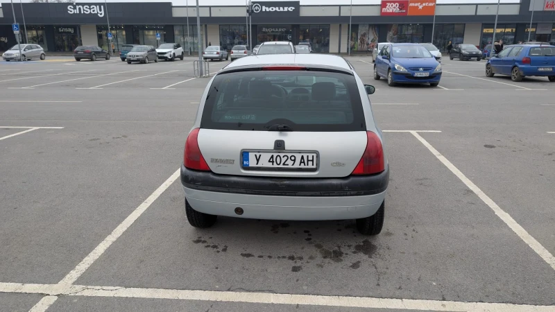 Renault Clio, снимка 4 - Автомобили и джипове - 49304328