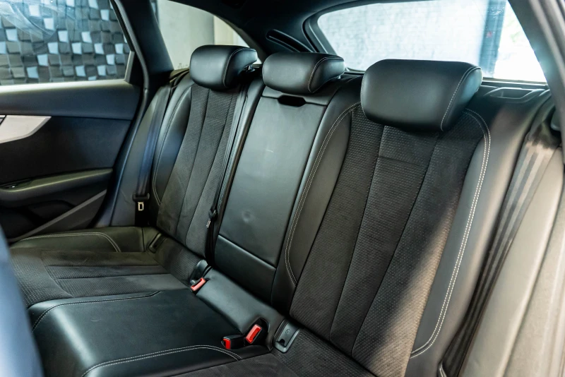 Audi A4 2.0 TFSI, снимка 16 - Автомобили и джипове - 51505667