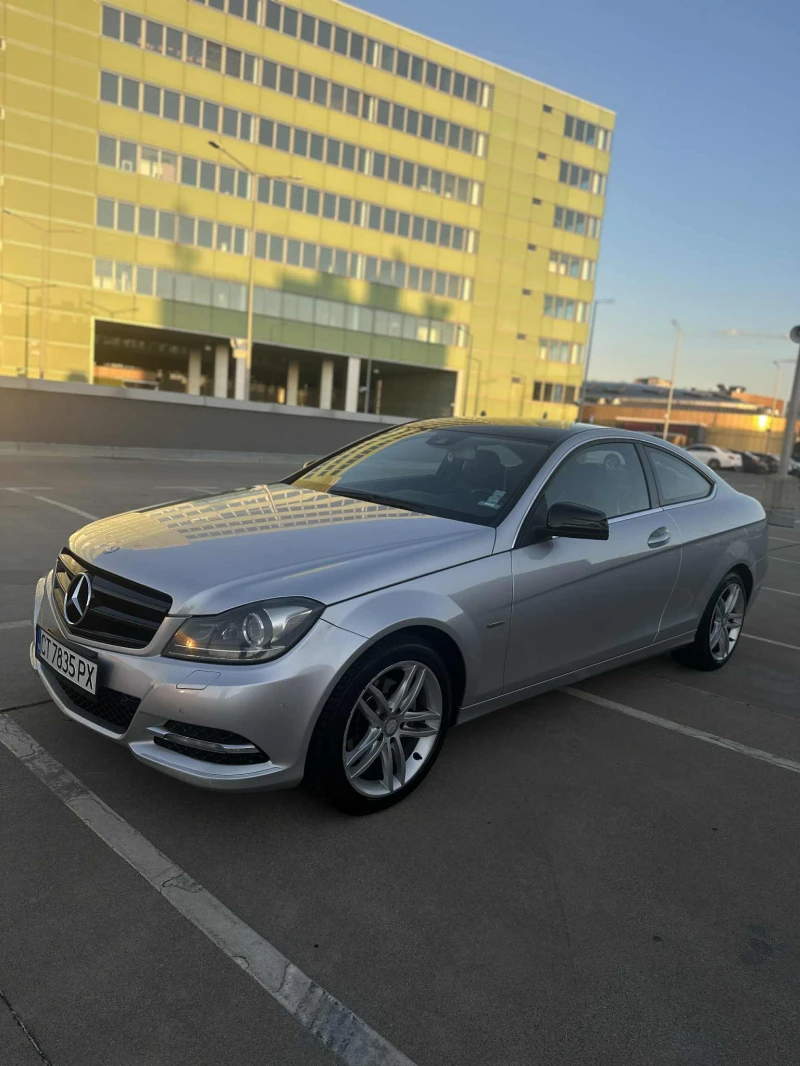 Mercedes-Benz C 220, снимка 3 - Автомобили и джипове - 52404614