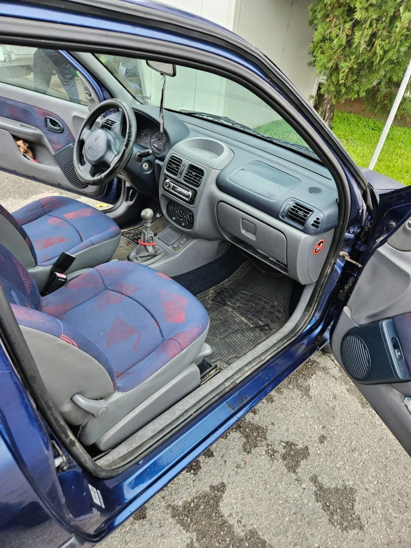 Renault Clio, снимка 7 - Автомобили и джипове - 52496241