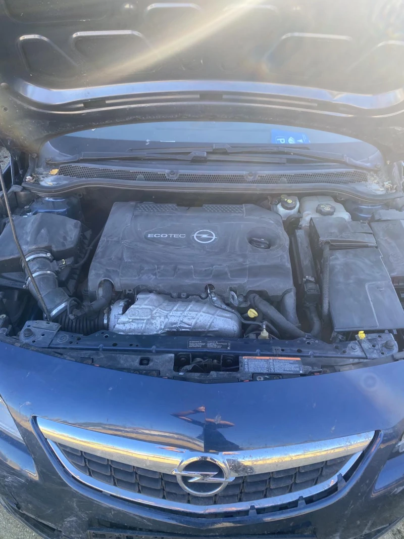 Opel Astra J 2.0 , снимка 10 - Автомобили и джипове - 52588006