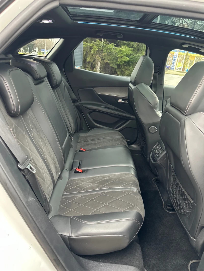 Peugeot 3008 2.0 Blue-HDi GT, снимка 11 - Автомобили и джипове - 53231122